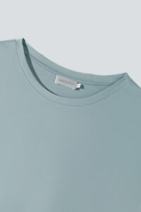 Close-up of the crew neck detail on MANITO Comfy Men's Cotton Silk Crew-Neck Short Sleeves T-Shirt.